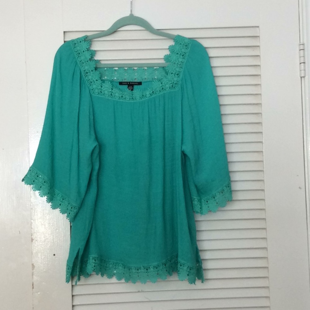 Zac & Rachel Lightweight Top, Size L